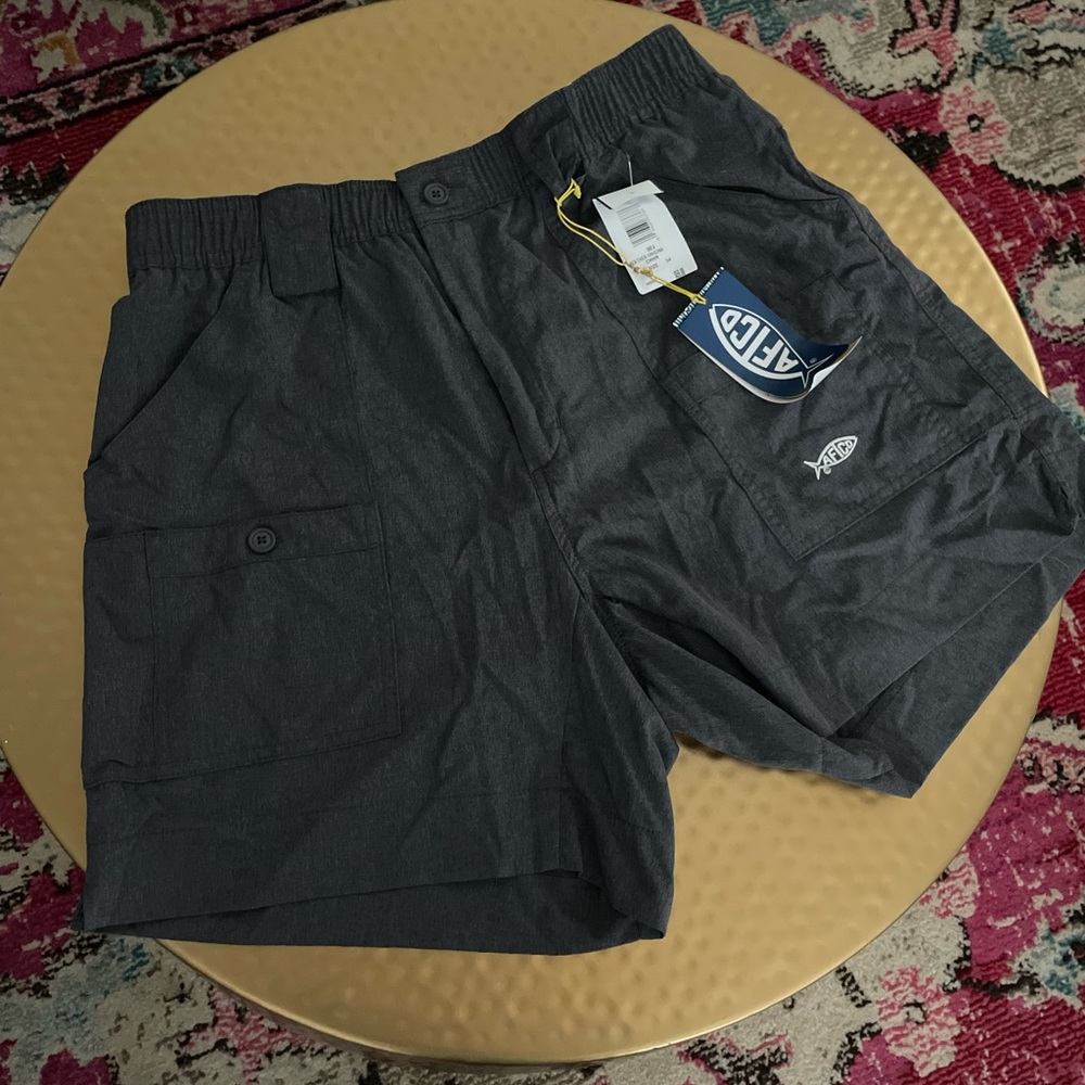 NWT men’s Aftco fishing shorts!
